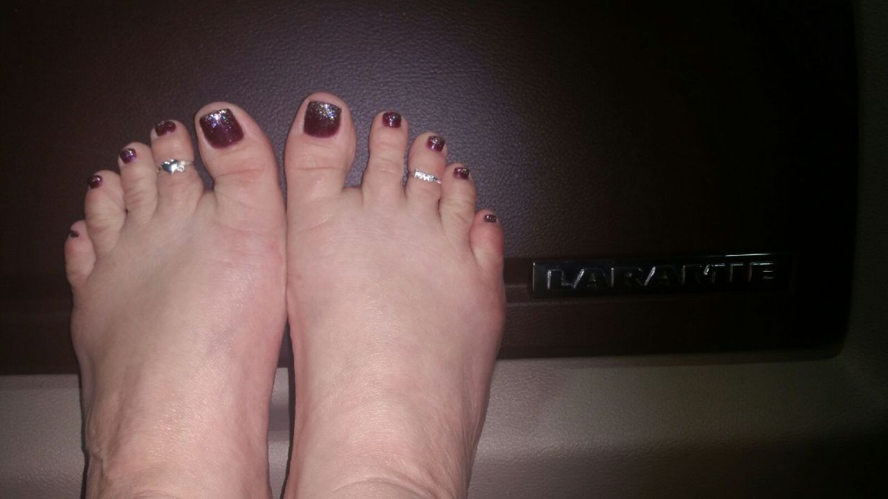 chellywall:  chellywall:  My feet on the dash…by request!  My husband does not