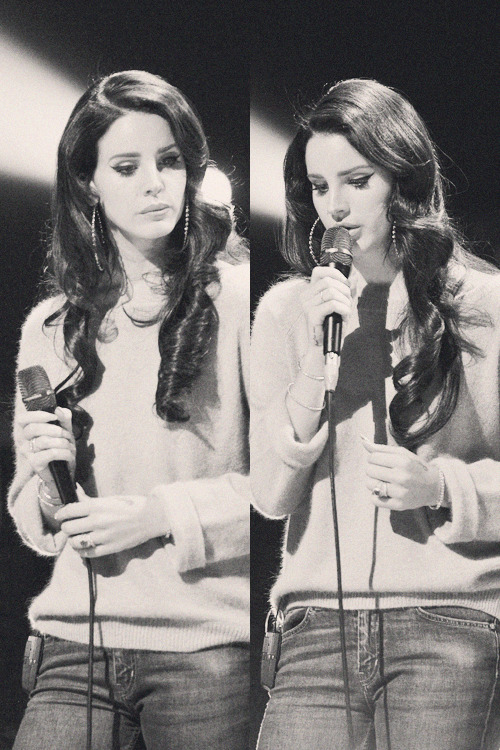 diamondsanddelrey:  Lana Del Rey and Marina and The Diamonds Blog  