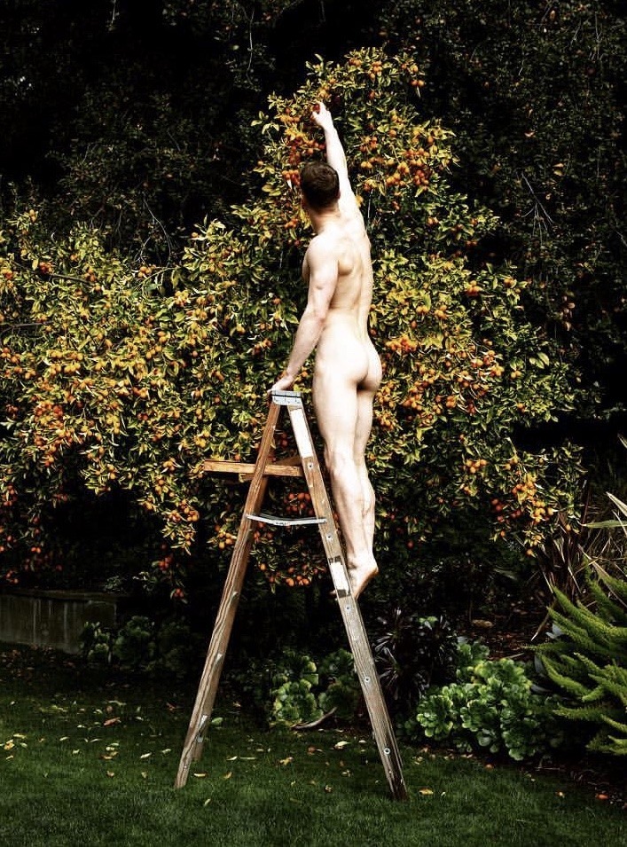 speedobuttandtaint:  androfiles:Matty Carrington by Doug Inglish – Man About Town