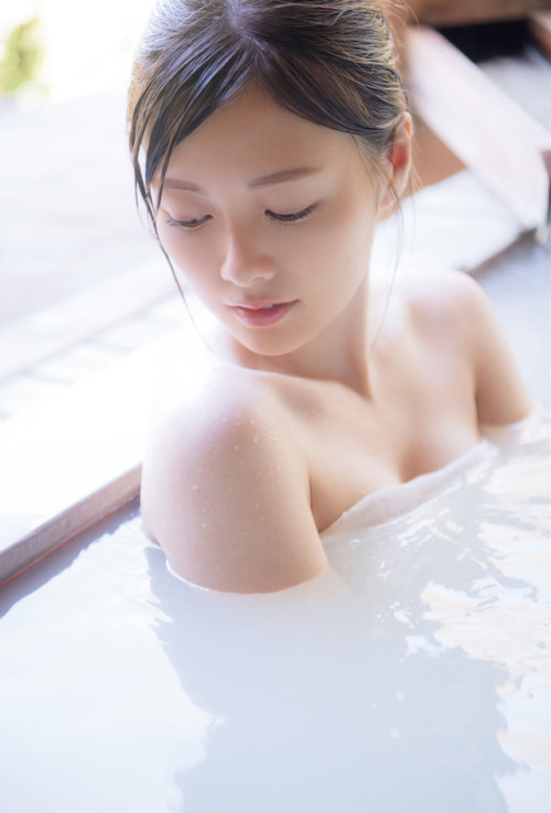 46pic - Mai Shiraishi - FRIDAY 白石麻衣