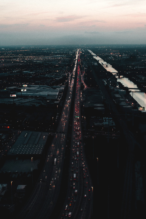 Porn motivationsforlife:  Chicago Highway by Alina photos