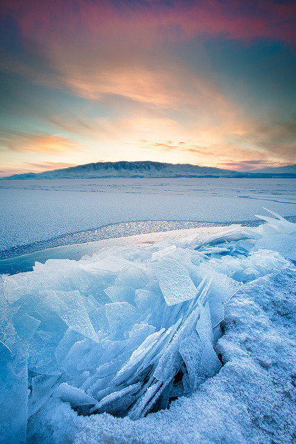 brutalgeneration:  First ice of the winter. by Summit42 on Flickr. 