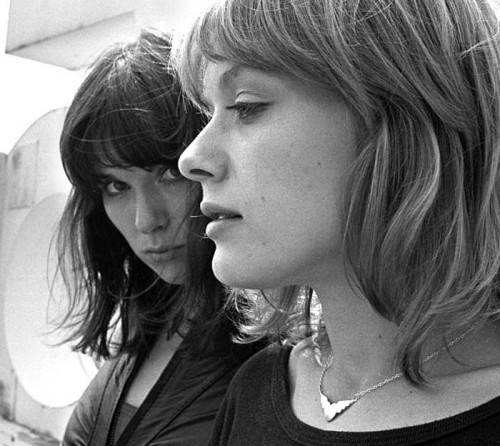 soundsof71:  Ann & Nancy WIlson, Heart, LA 1976