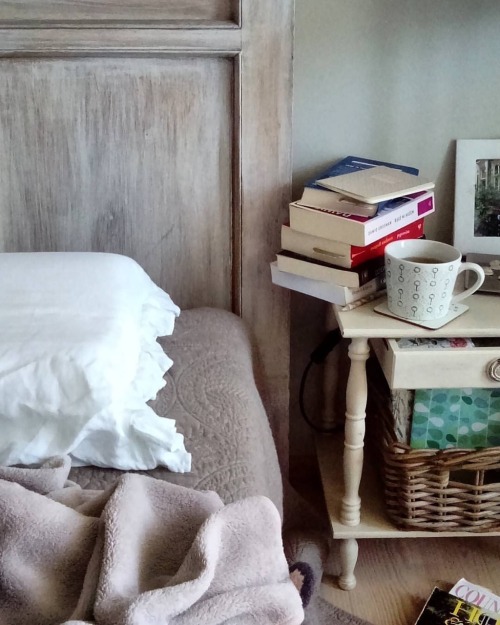 oldfarmhouse:Mornings like thesehttp://instagram.com/grey_home_