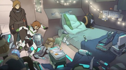 general-narti:Pidge’s old room versus her new one