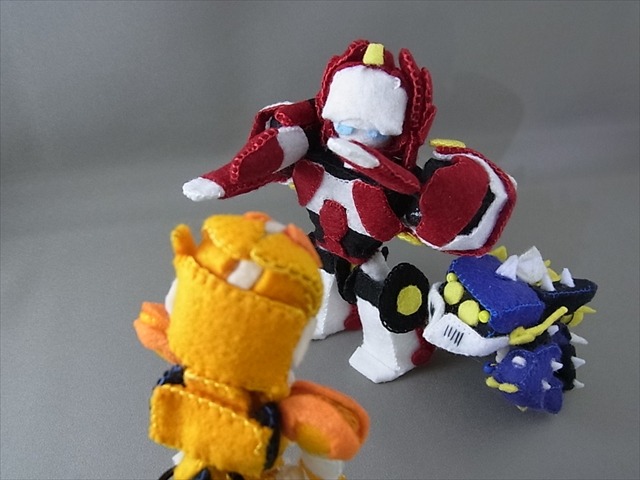 ashi-ru:  アラートいつ戻ってくるのかな～。 ダイオウサソリはタカトミアーツのガチャ景品です。