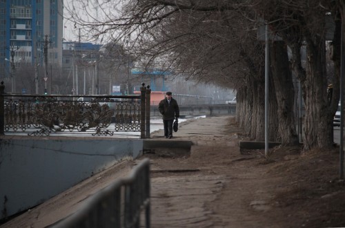Walking along the canal - Astrakhan 