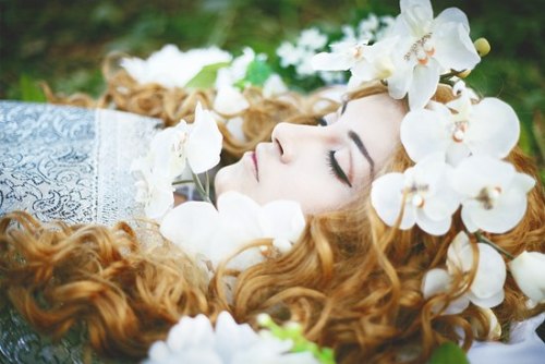 Silmarillion cosplay  Death of Finrod Felagund  Then he spoke to Beren, saying: &lsquo