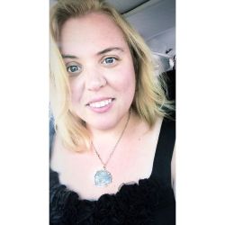 🐝🐝   #latergram #selfie #leighbeetravel #moreblonde #florida #stpete #tampa #blueeyes #newhair  (at Saint Petersburg, Florida) https://www.instagram.com/p/ByQHe99puv8/?igshid=7w3g5y91wy1r