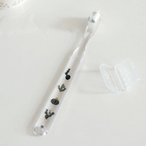 Cutest illustrated toothbrushes by Dailylike