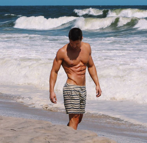 hotfamousmen:    Gio Benitez and Tommy DiDario  