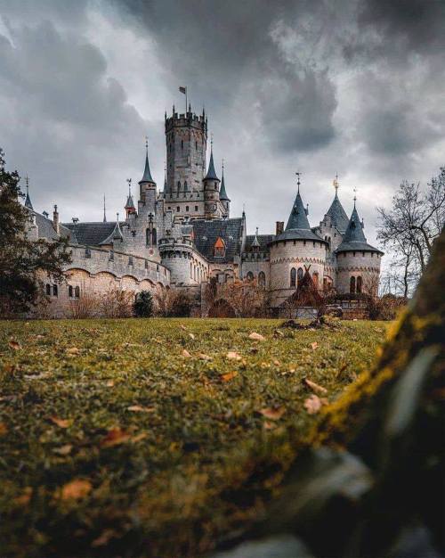 legendary-scholar:  Marienburg Castle, Germany.