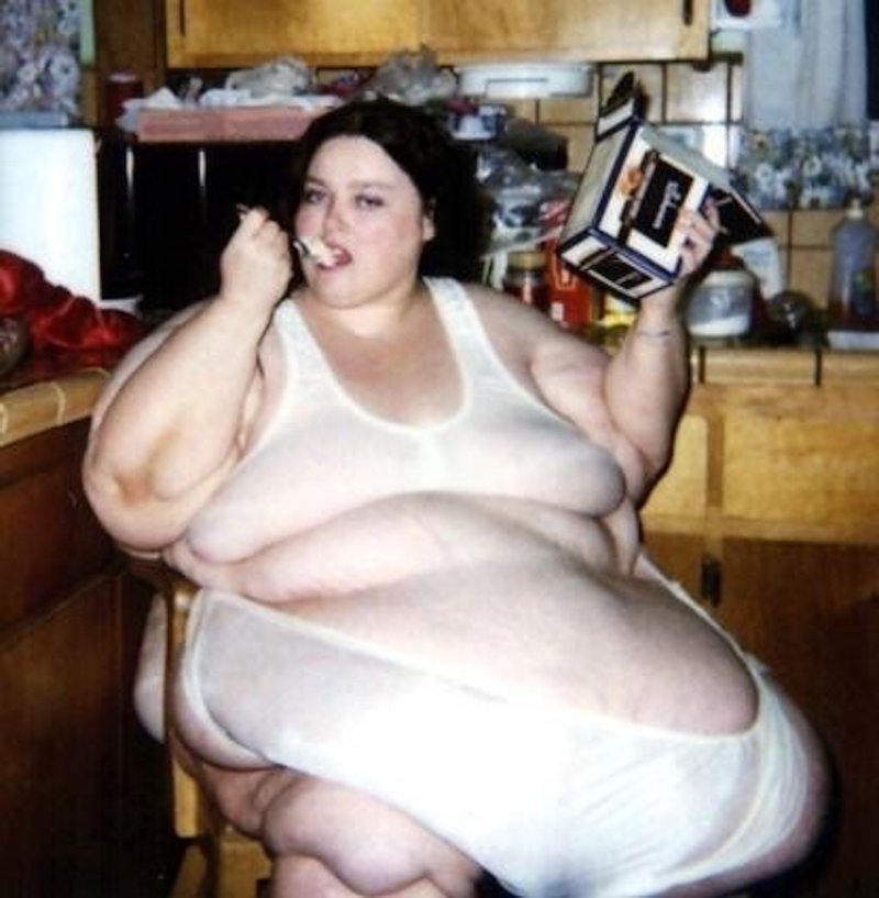 7yo1lo3:  hillenjoe:  HUGE BELLIES  Amazing 