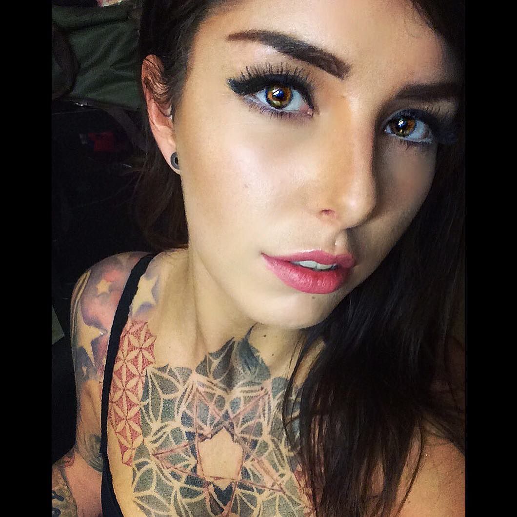 s-uiiciide:  inked girls - http://s-uiiciide.tumblr.comfollow suiiciide #inked #inkedsexy