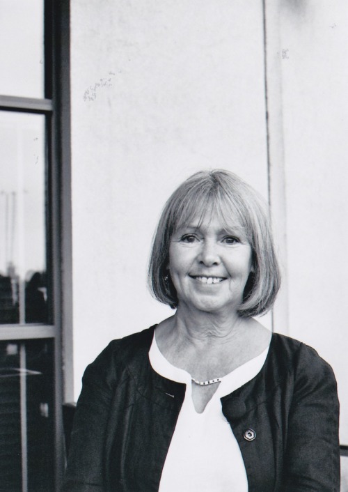 Wendy Padbury tows a perfect line between effortless elegance and profound cuteness. She’s abo