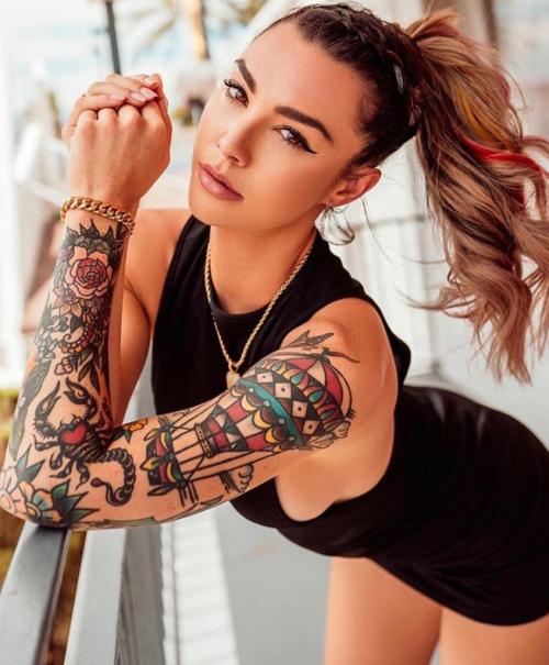 Insatiable taste for tattooed ladies