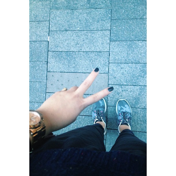 Rocking the Roshes and my Michael Kors! Formal dress shopping with Mumma #city #ootd