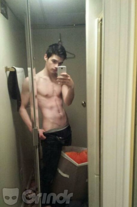 weonesricos: Rodrigo  Pendejo rico de vitacura 
