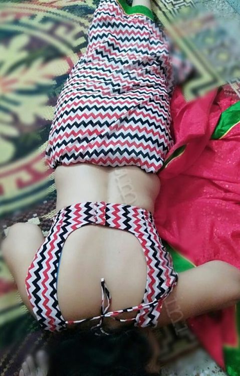 lavanyaraj999:  yadav223:  wow what a beautiful lady so sexy so hot what’s figure curvy and seductive lovely clevage oh god it’s real Indian beauty amazing   What a beauty, I love to stretch her holes by my lund