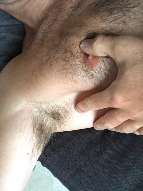 armpits-jeanlev: Please lick my armpits