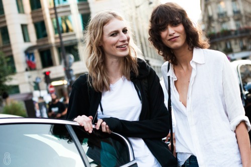 Julia Nobis and Mica Arganaraz after Atelier Versace FW15 in Paris.