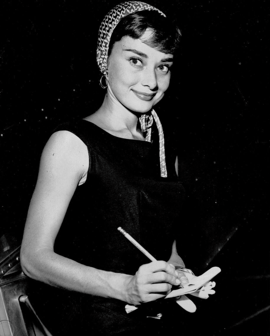 Audrey Hepburn's Airport Style