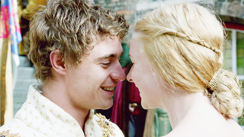 cahierdecoloriages: The White Queen ( 1.01 ), 2013