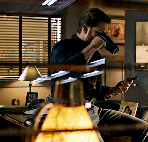 Jensen Ackles As Beau ArlenBIG SKY | 3.12 - Are You Mad? 