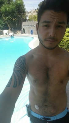 Having a relaxing time after work! People should come join me for a swim and a beer! :)