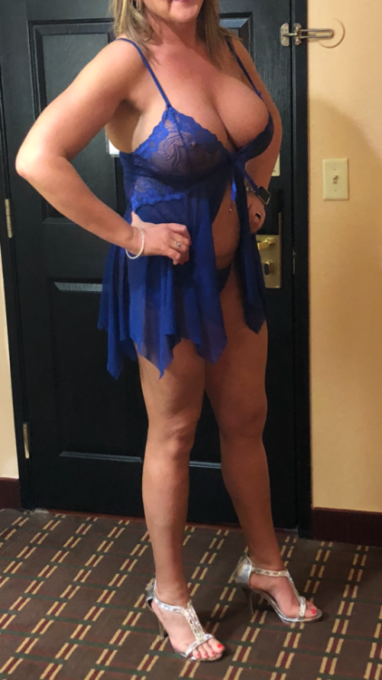 donkey1973:Lingerie night at the club. This was her first outfit for the night. What do y’all think?