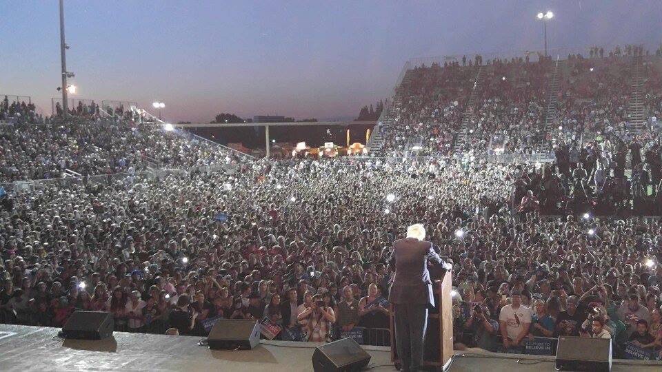 its-salah:  21,000 people came to see Bernie at his rally in Sacramento.  Something