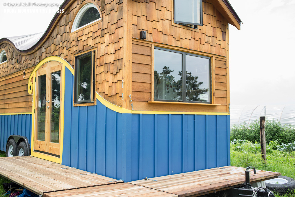 tinyhousetown:  The Pequod tiny house A 208 sq ft home shared by a family of four 