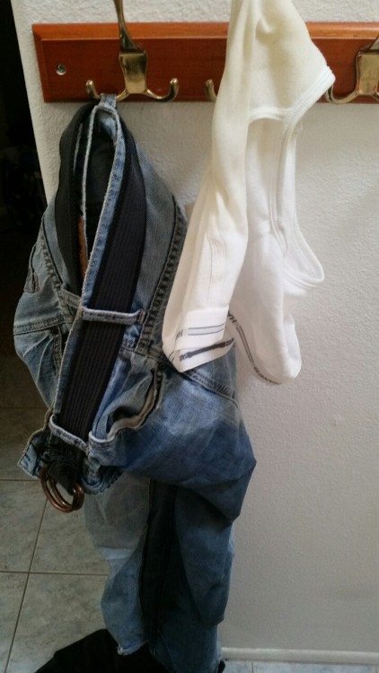 jmwat0:  I wet myself… Again.  . . No my bathroom usually isn’t this messy 