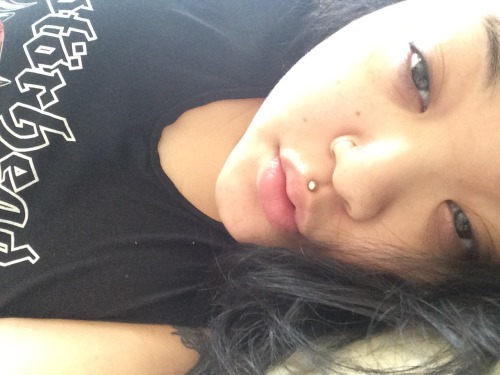 theda-barbaria:crownmequeenjuice:ohreinababyy:Chubby girls takin ovaShe’s so gorgeous!Grrrl got me f