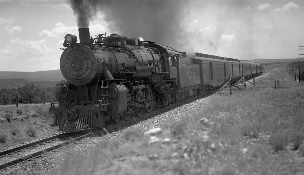 Streamliners - AT&SF locomotive, engine number 1377, engine type...