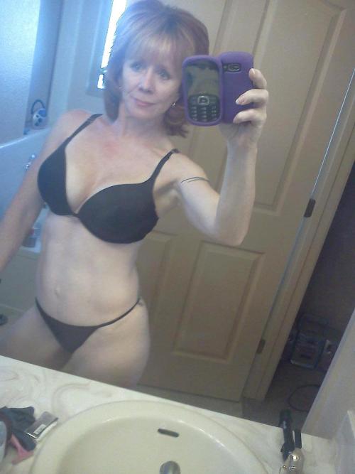 I love to see truly mature women who still adult photos