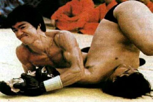 taichi-kungfu:  Bruce lee was the father of MMA, the master of Kung fu.