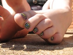 nice-feet-doris:  What is foot fetish and girls foot fetish