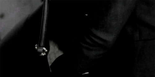 onebluesky: #how long was she carrying it around in her bag? #how did she know emma had kept it? #ho