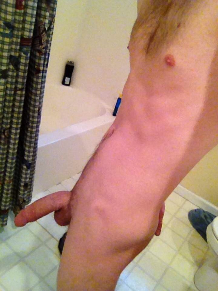 hornym8syd:  Horny Sydney guy here , up for swapping pics with other bi, straight,