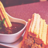 thatphotosets:  favorite foods - churros 