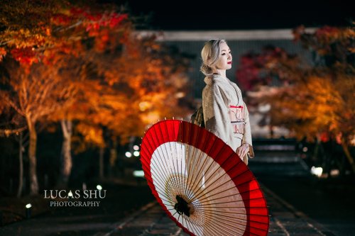 Breathtaking Eriko at Ninnaji temple in Kyoto, photoshoot by Lucas Shu.I am in love with her kimono 