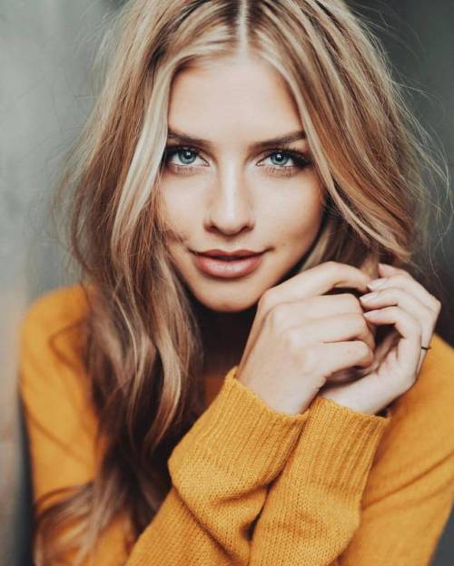 https://amazinggirlsphotos.tumblr.com/post/161820401687