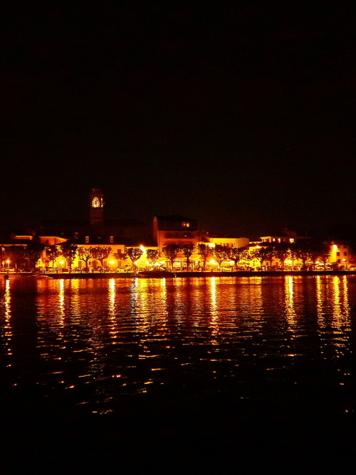 ascoltolelune:Sesto Calende - Italy - Lombardia - Varese - 2017vista dalla costa Piemonteseby ascolt