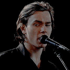 riverpheonixs:There’s a light that shines foreverThere’s a light that shines for me