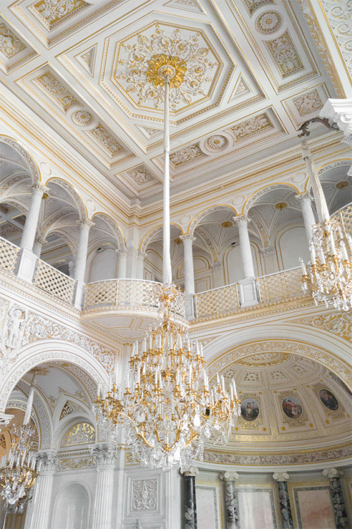 Interiors of the Winter Palace. The Pavilion Hall State Hermitage Museum and Winter Palace, Saint Pe