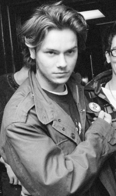 cinema-glow:RIVER PHOENIX