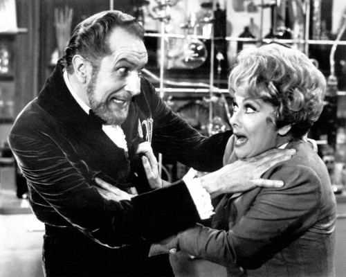 Vincent Price &amp; Lucille Ball in the Lucy Cuts Vincent&rsquo;s Price episode of