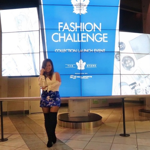 Trying to rock @itsevachung’s signature pose at the launch of the new @mapleleafs collection. I didn