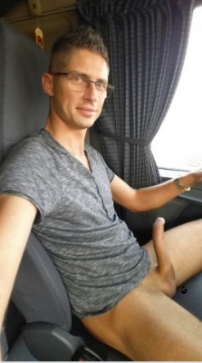 belgiantrucker:hey collega, nice body mm